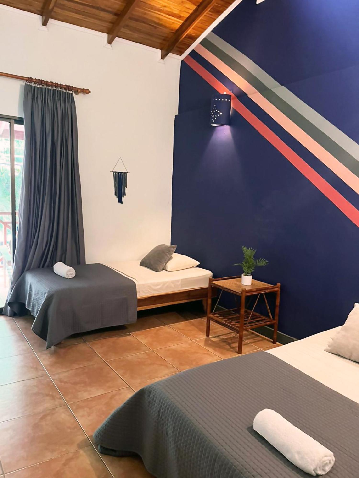 Hotel Point Break Santa Teresa *
